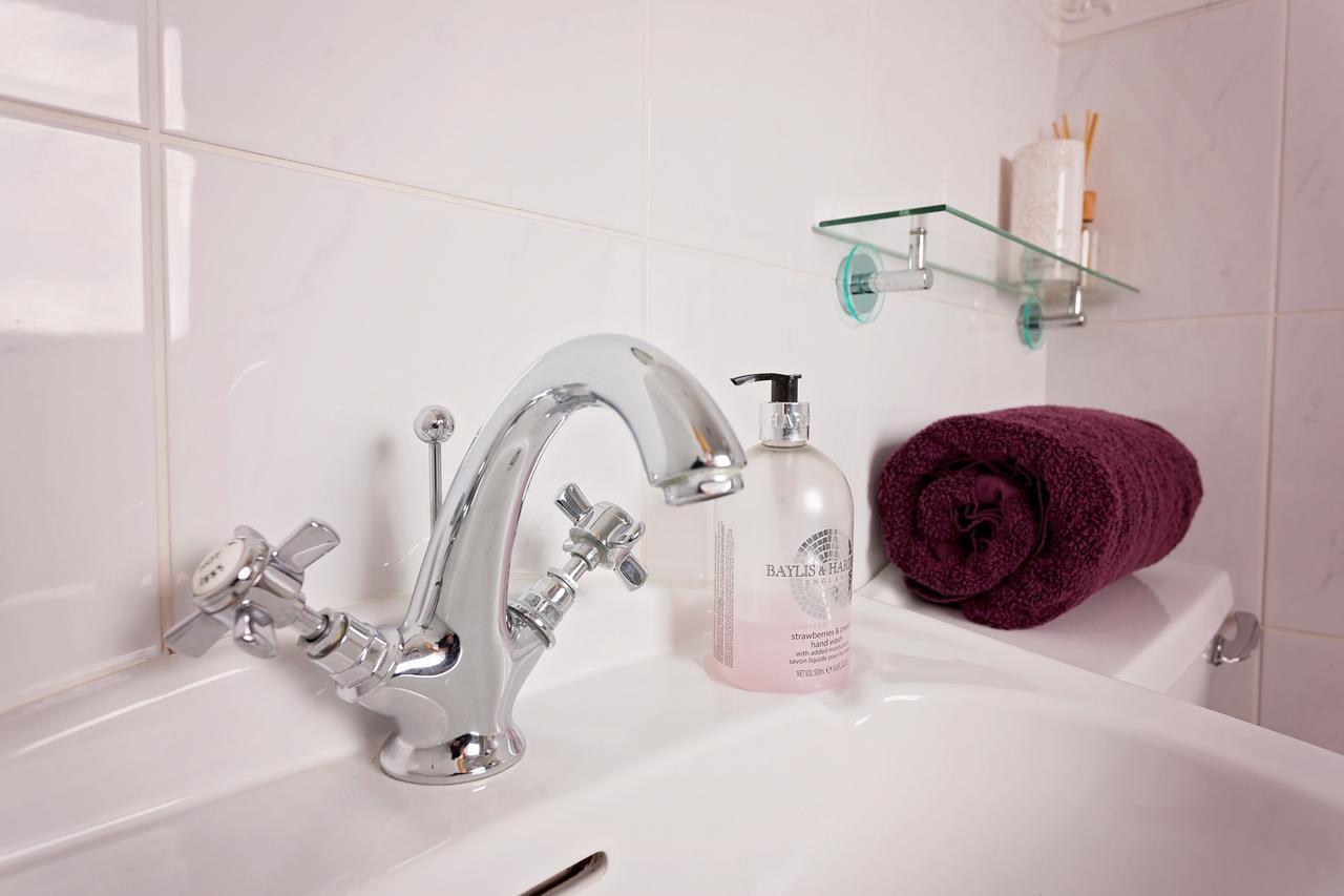 Roscrea Bed & Breakfast โบดมิน ภายนอก รูปภาพ