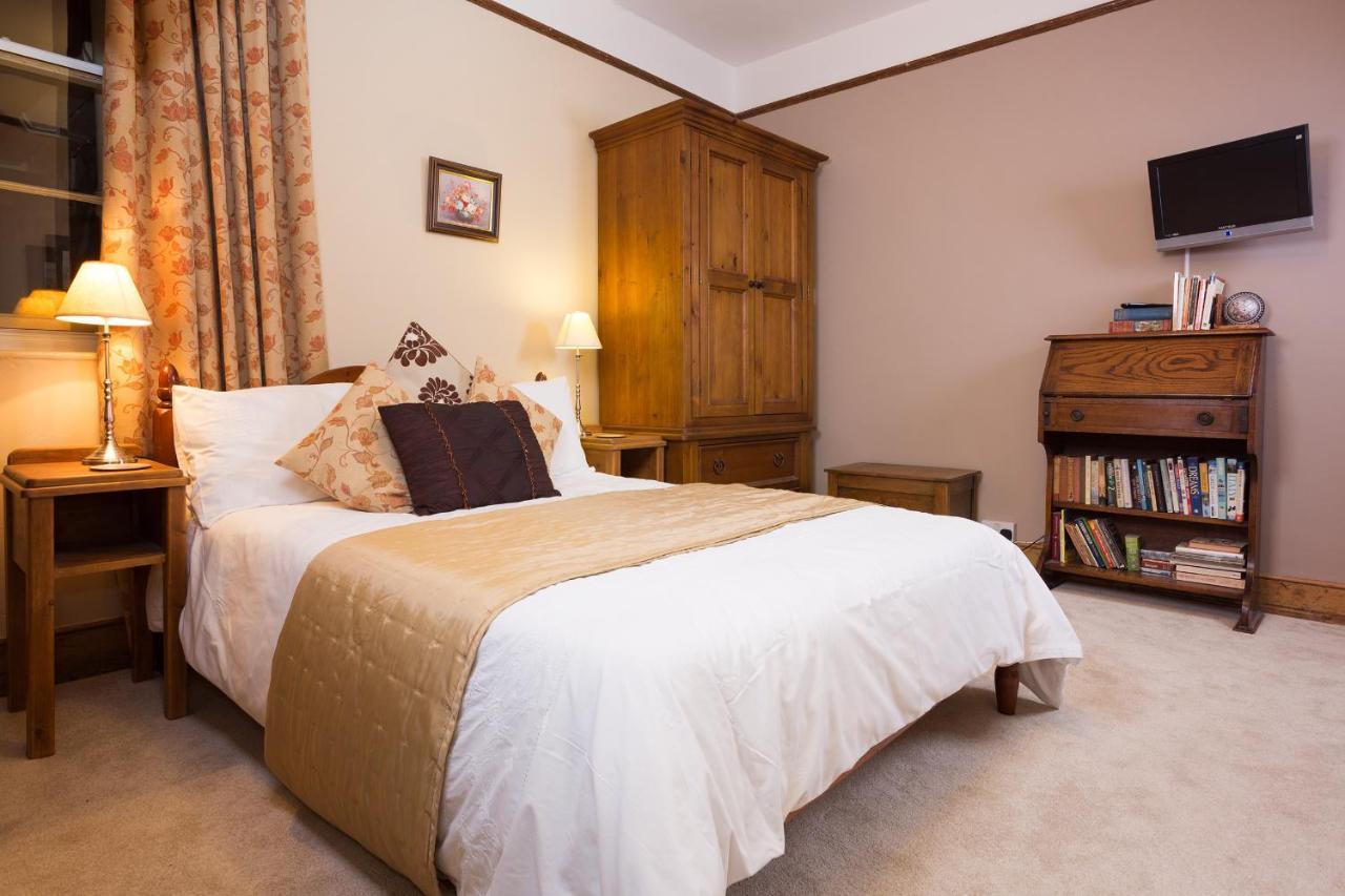 Roscrea Bed & Breakfast โบดมิน ภายนอก รูปภาพ